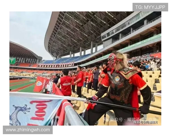 广西恒宸加冕中乙冠军!1.6 万人见证八桂足球历史性时刻 广西恒宸加冕中乙冠军!1.6 万人见证八桂足球历史性时刻